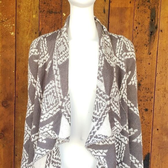 Show Me Your Mumu Grey Aztec Yummy Sweater - Picture 6 of 13